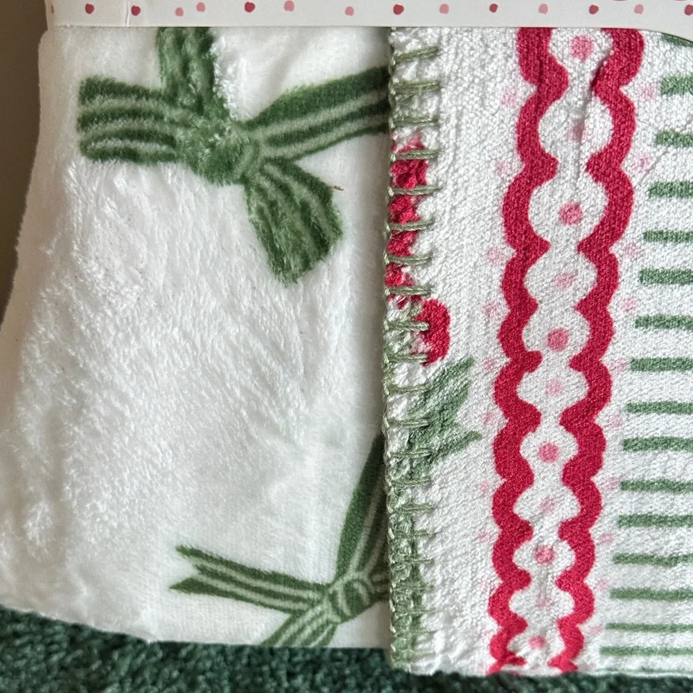 Envogue Reversible Plush Blanket Holiday Christmas Queen Red Rose 🌹 NEW!